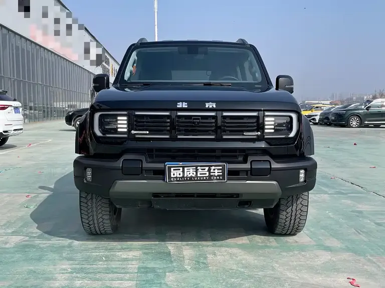 BAIC BJ40 2.0 T New Blade Hero Climbing