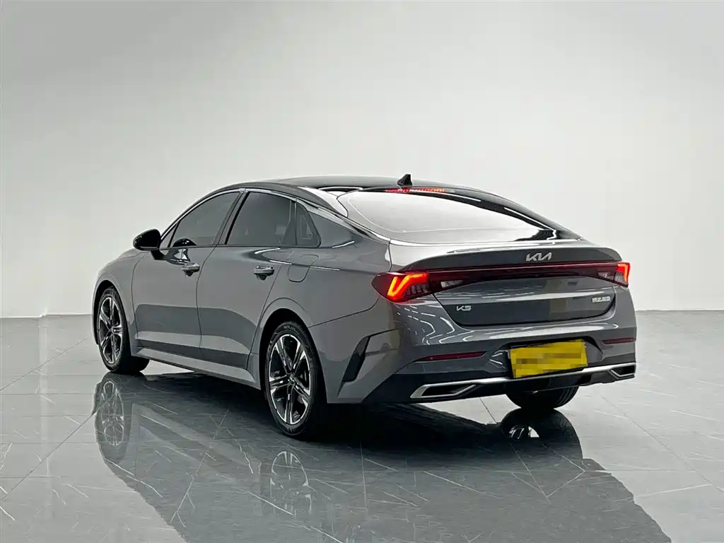 Kia K5 270 T CVVD Refreshed