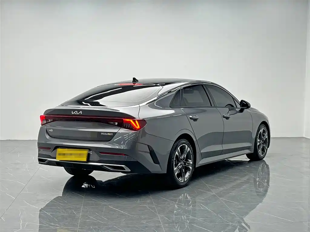 Kia K5 270 T CVVD Refreshed