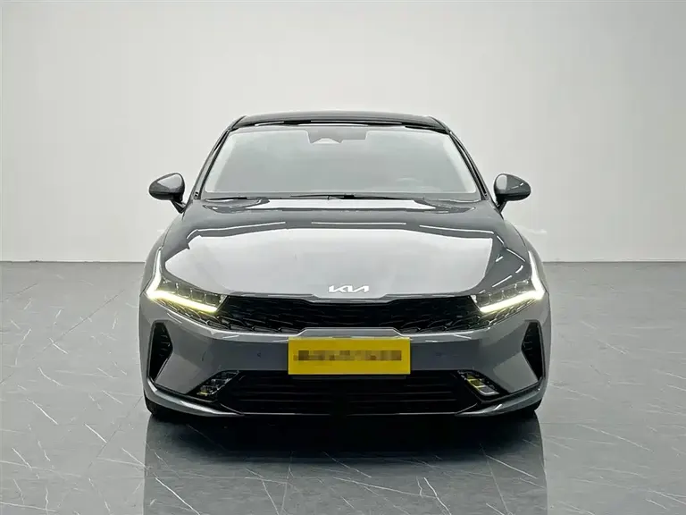 Kia K5 270 T CVVD Refreshed