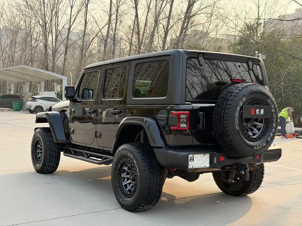 Wrangler 2.0 T Sahara 4-door