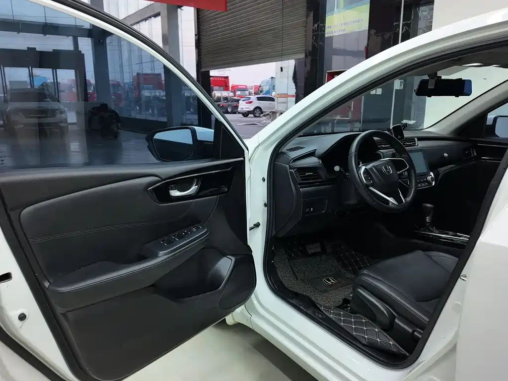 Crider 180 Turbo CVT Luxury