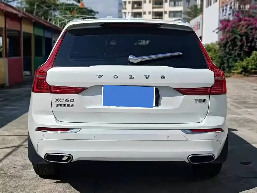 Volvo XC60 T5 4 WD Smart Ease Luxury