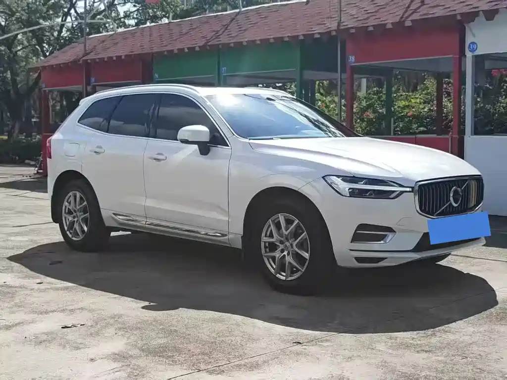 Volvo XC60 T5 4 WD Smart Ease Luxury