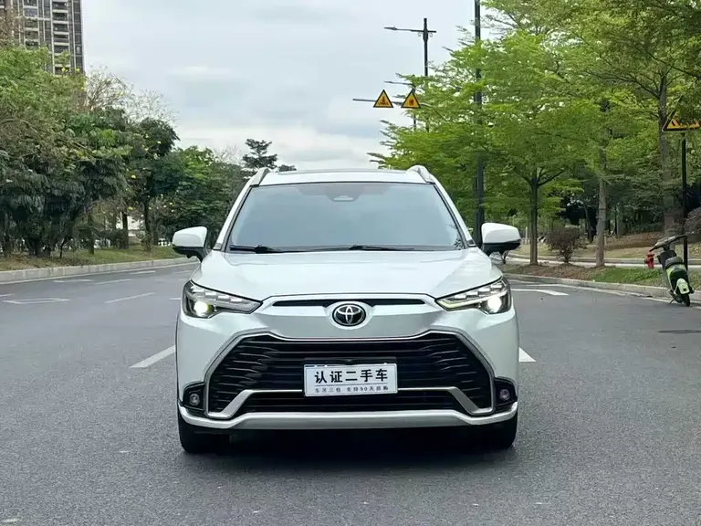 Toyota Frontlander 2.0 L CVT Sport