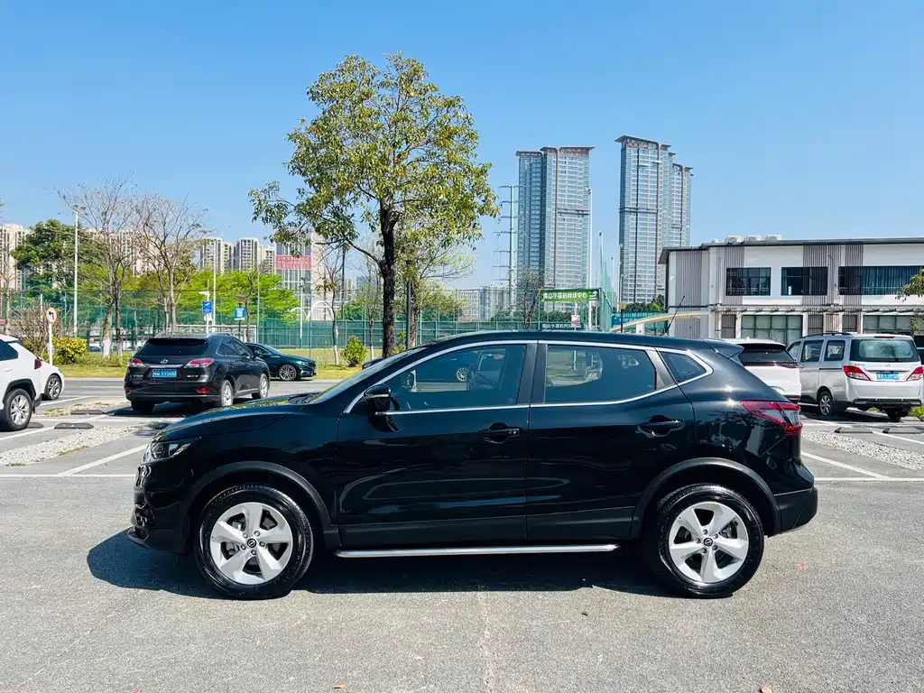 Qashqai Classic 2.0 L CVT XV Comfort