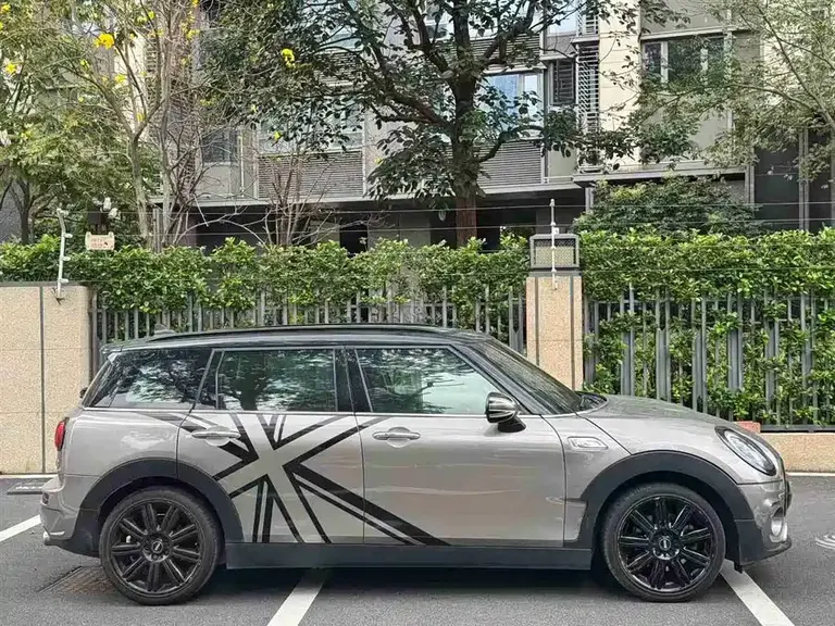 MINI CLUBMAN Facelift 2.0 T COOPER S Connoisseur