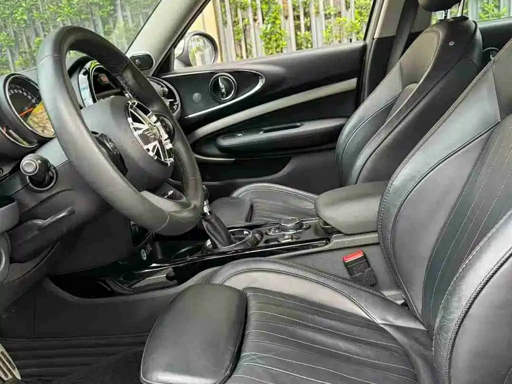 MINI CLUBMAN Facelift 2.0 T COOPER S Connoisseur