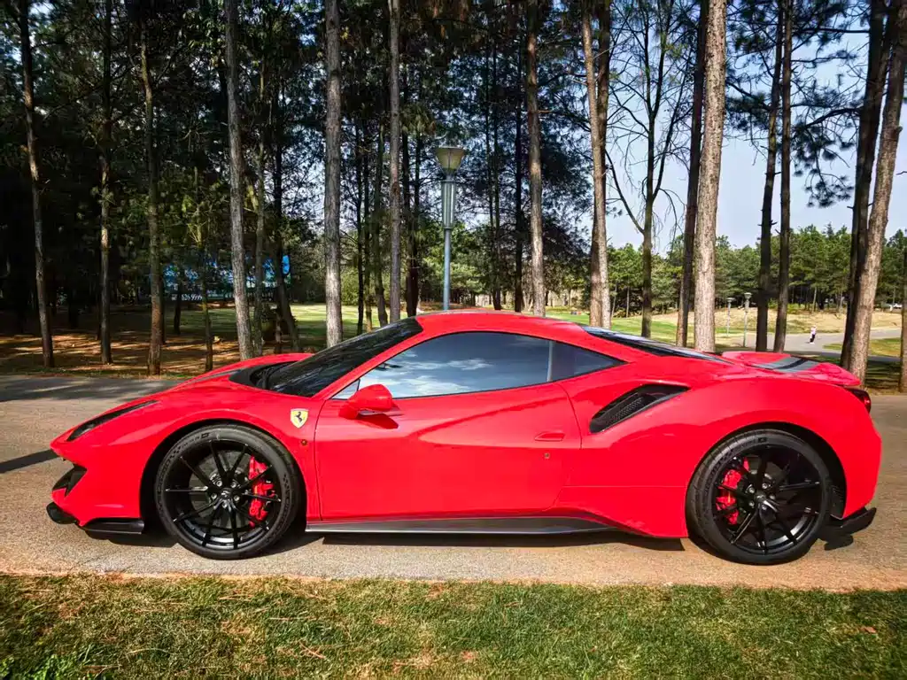 Ferrari 488 488 Pista
