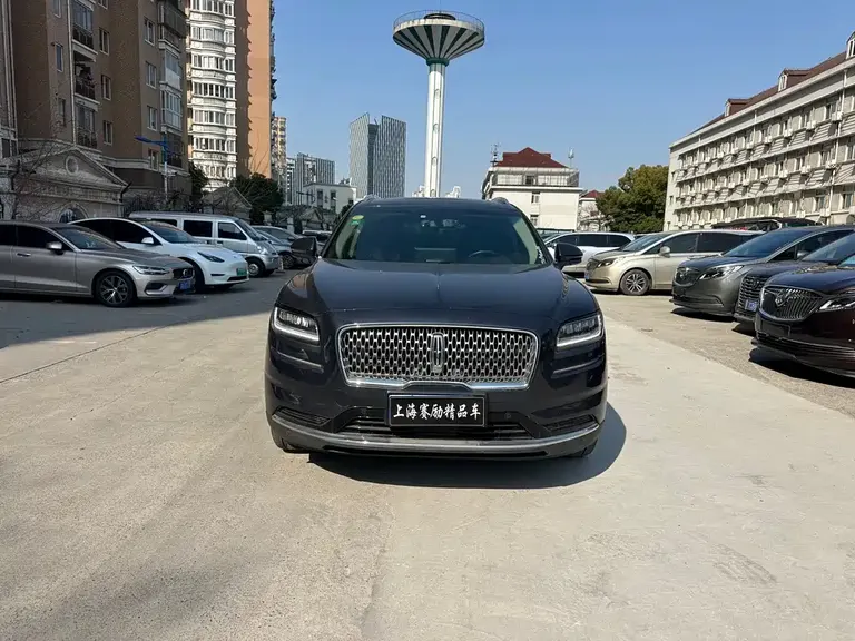 Lincoln Nautilus 2.0 T 4 WD Premium