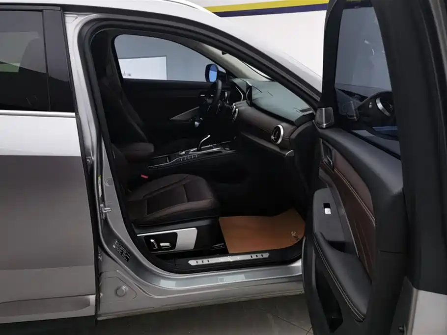 WEY VV6 2.0 T 2 WD Super Luxury CN-V