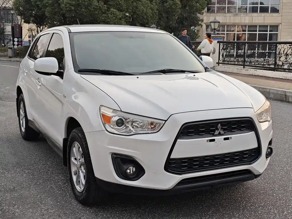 ASX 2.0 L CVT 2 WD Elite