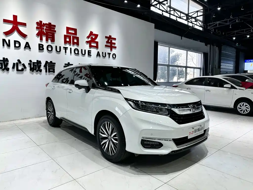 Avancier 370 TURBO 2 WD Luxury