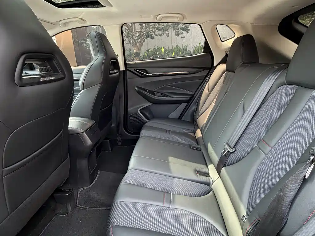 Changan Oshan X5 1.5 T DCT Luxury