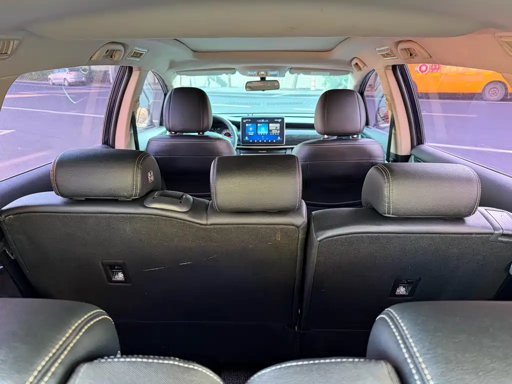 Song MAX 1.5 T Auto Connected Wise Progress 7-seat CN-V