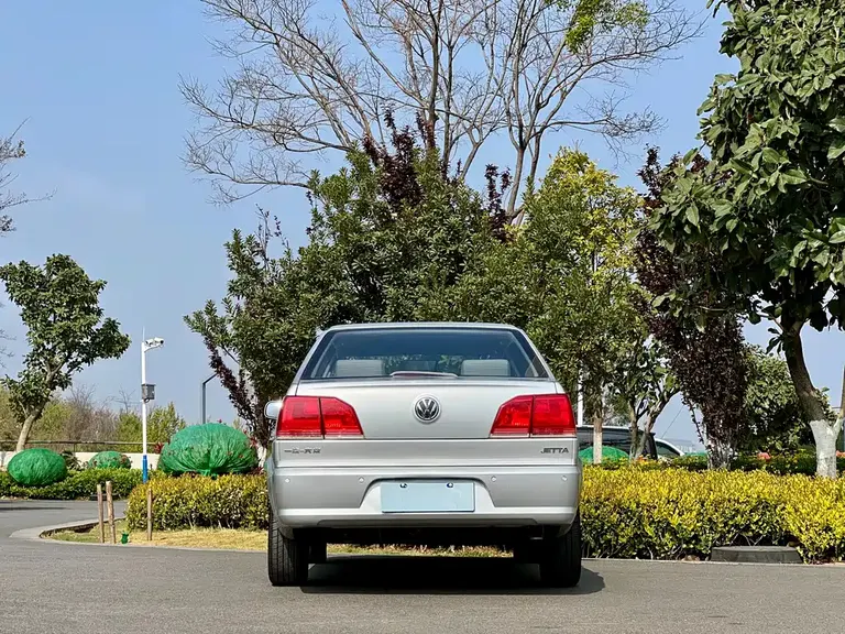 Volkswagen Jetta 1.6 L Collector