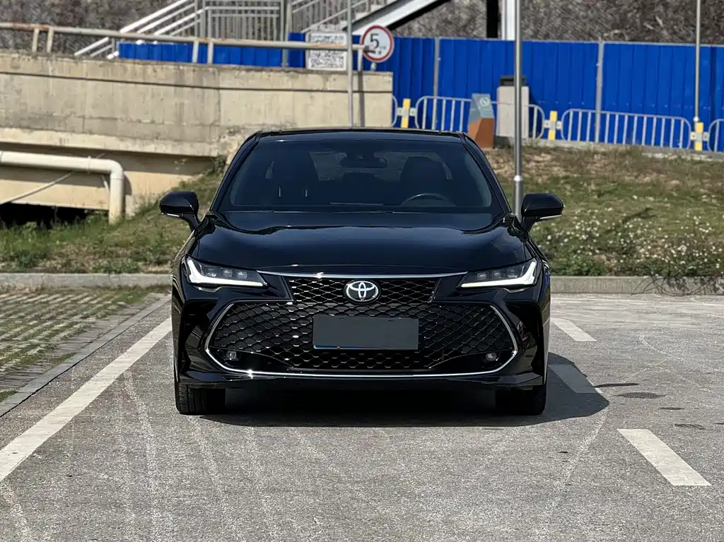 Avalon 2.5 L Luxury