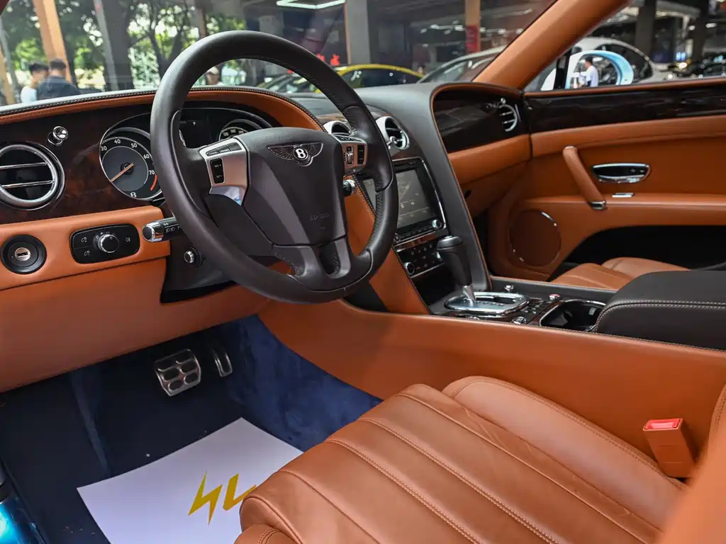 Flying Spur 4.0 T V8 Standard