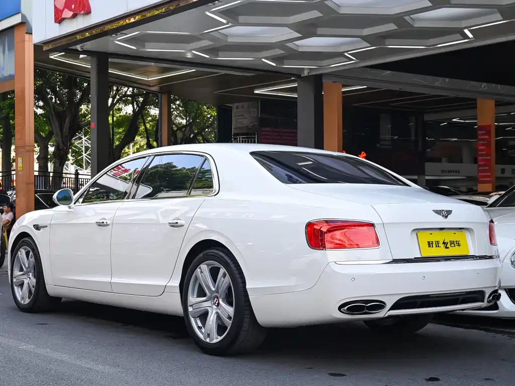 Flying Spur 4.0 T V8 Standard