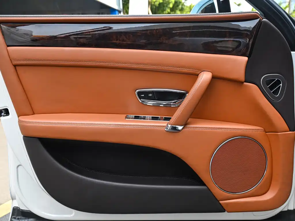 Flying Spur 4.0 T V8 Standard