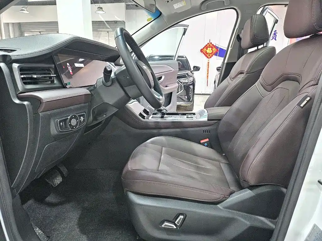Jetour X90 PLUS 1.6 TD DCT Elite 7-seat