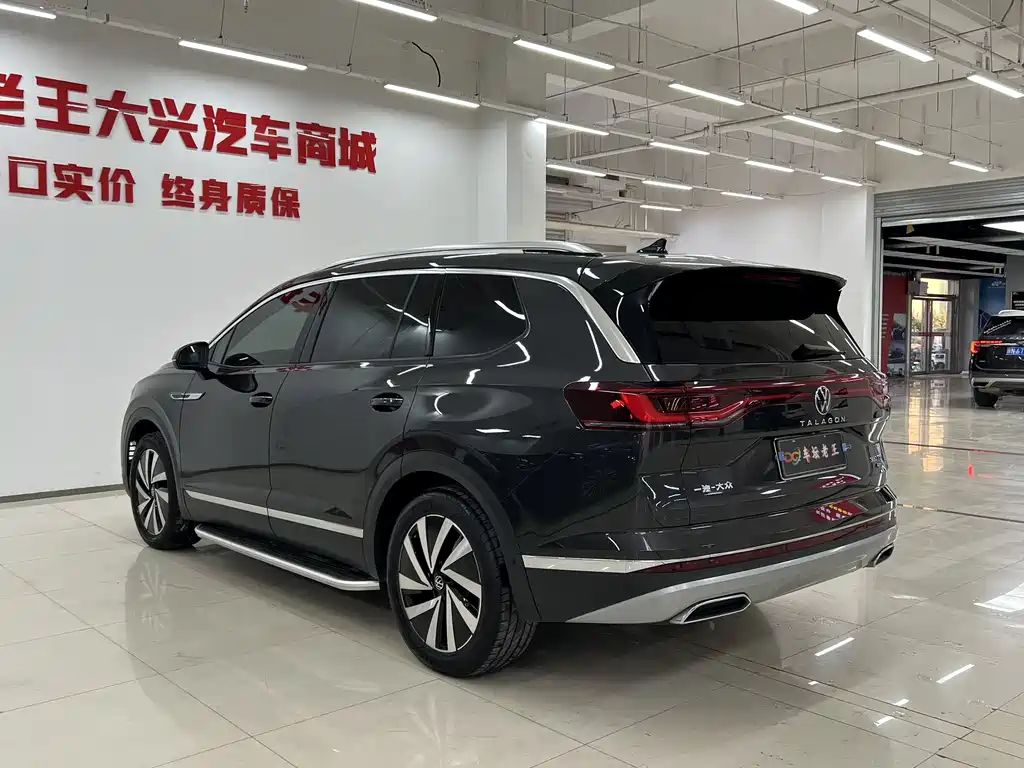 Talagon 380 TSI 4 WD Luxury Premium Realm Pro 6-seat