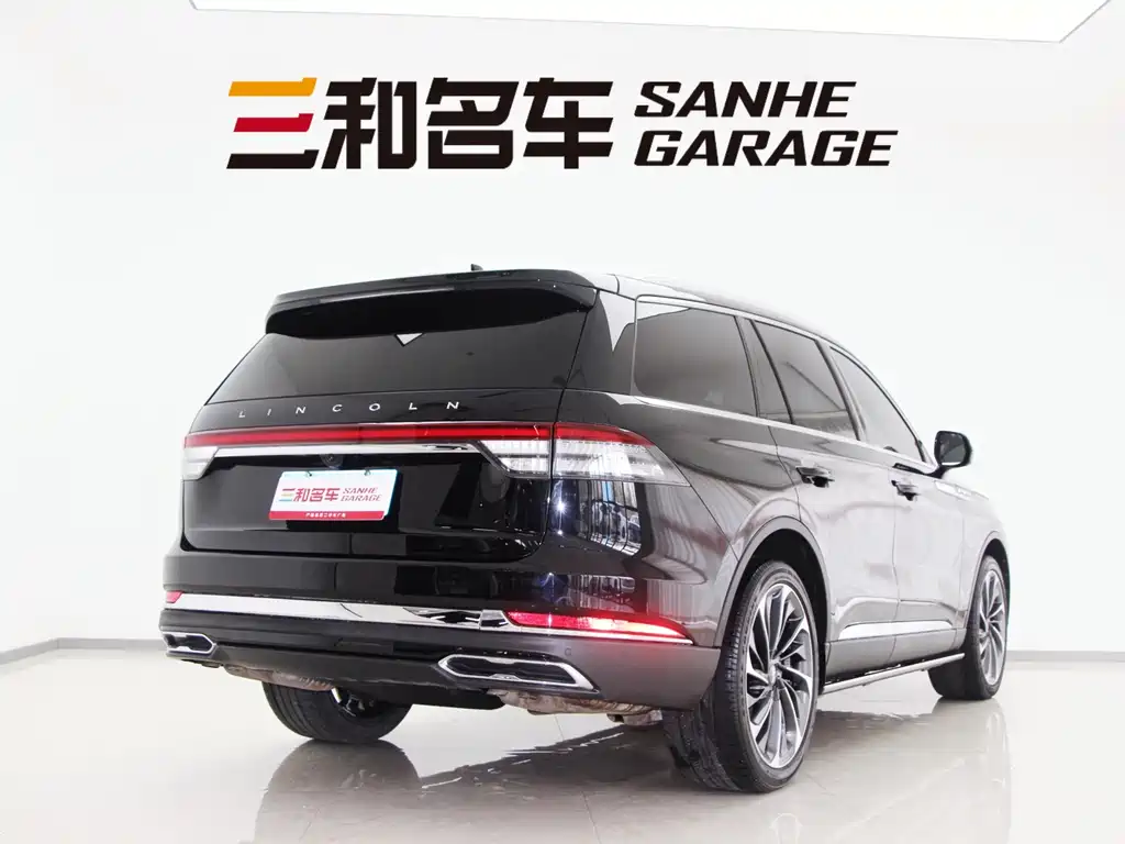 Aviator 3.0 T V6 4 WD Premium Cruise 6-seat