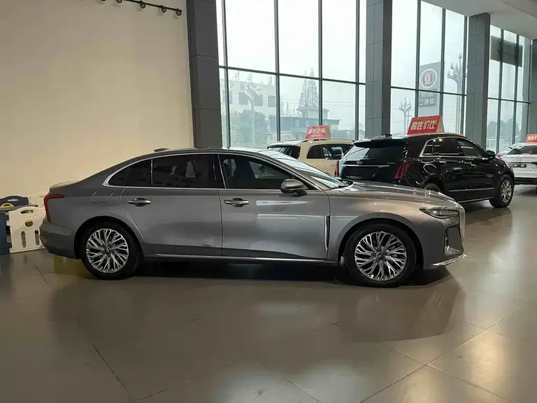 Hongqi H5 2.0 T Auto Connected Flagship