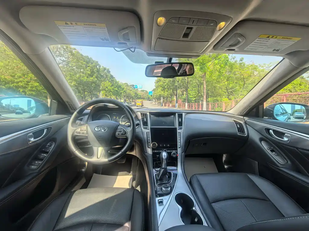 Infiniti Q50 L 2.0 T Joy