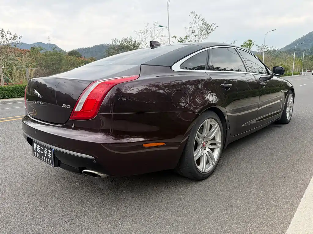 Jaguar XJ XJL 3.0 SC 2 WD Graceful Business