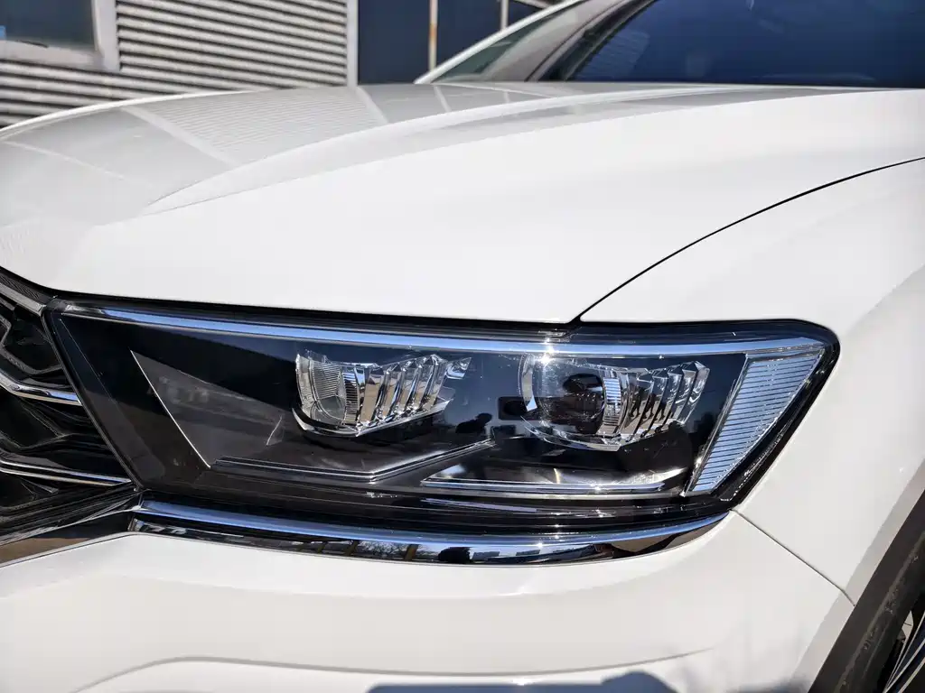 T-ROC 280 TSI DSG 2 WD Comfort Enjoyment PLUS