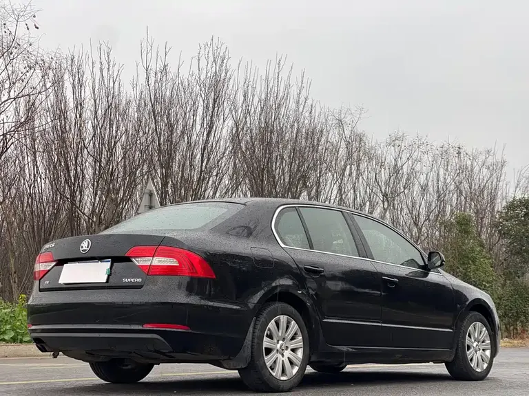 Skoda Superb 1.4 TSI DSG Gentleman