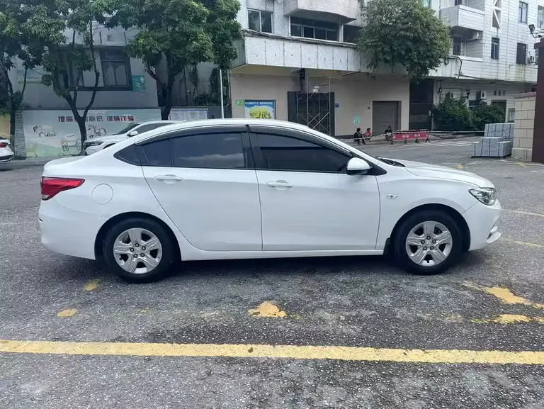 Chevrolet Cavalier 320 Auto Delight