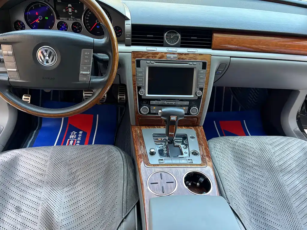 Phaeton 3.6 L V6 5-seat Extended Comfort