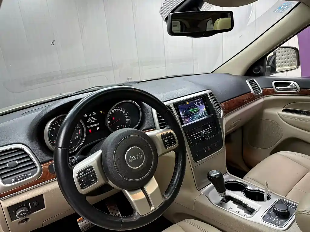 Grand Cherokee (Import) 3.6 L Luxury