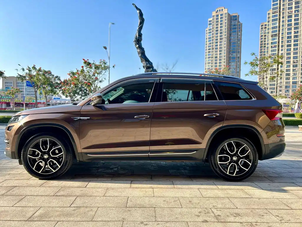 Kodiaq TSI330 7-seat 2 WD Luxury Enjoyment