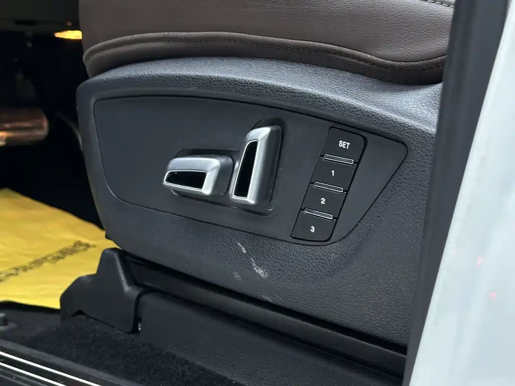 Haval H9 2.0 T Gasoline 4 WD Premium 5-seat