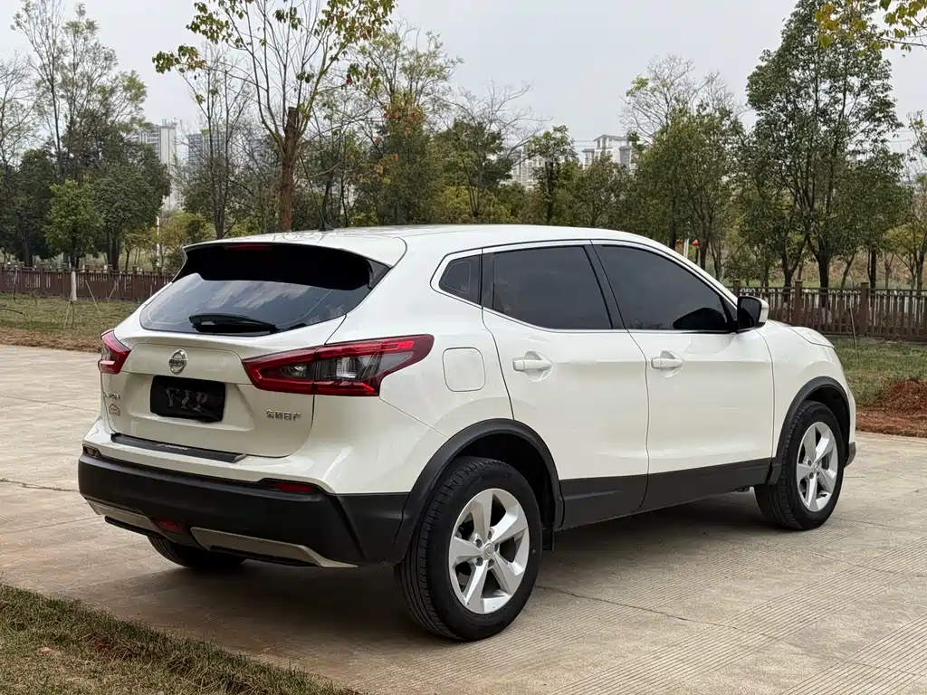 Qashqai Classic 2.0 L CVT XV Comfort