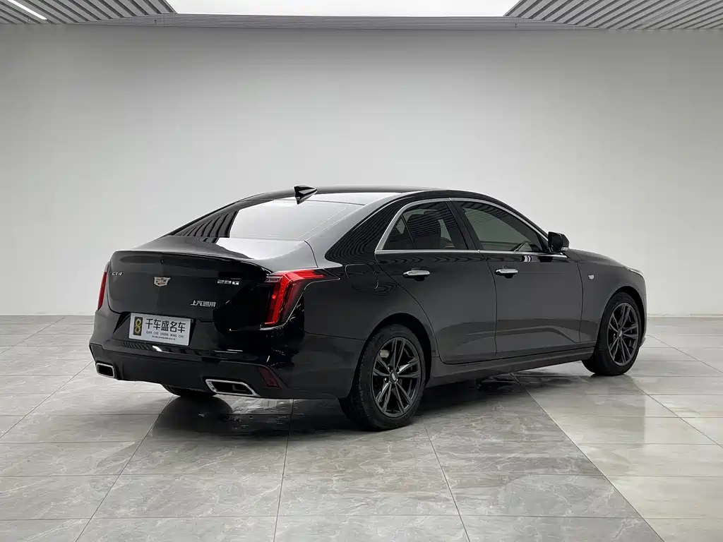 Cadillac CT4 28 T Luxury