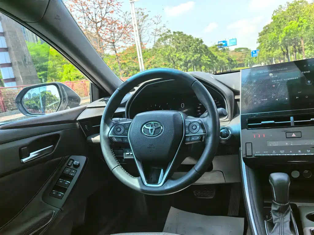 Avalon 2.0 L Luxury