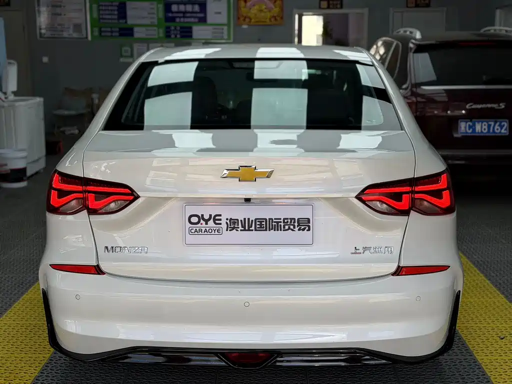 Monza 1.5 L DCT Joy