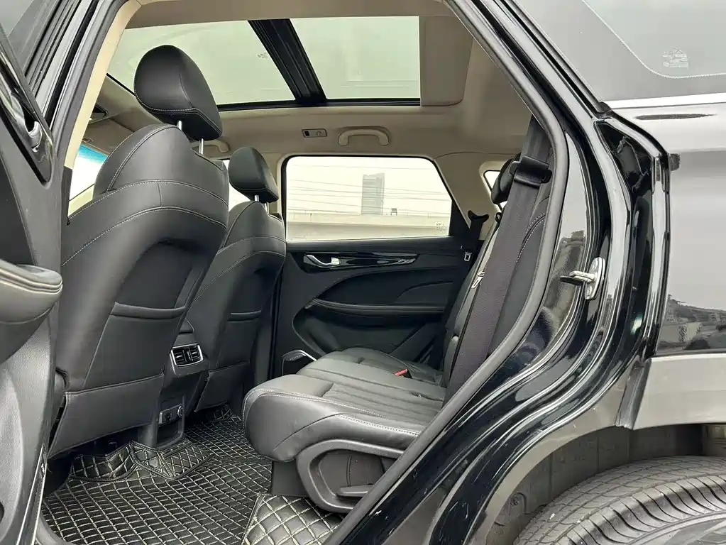 Jetour X90 1.5 T DCT Smart Enjoyment 5-seat CN-VI
