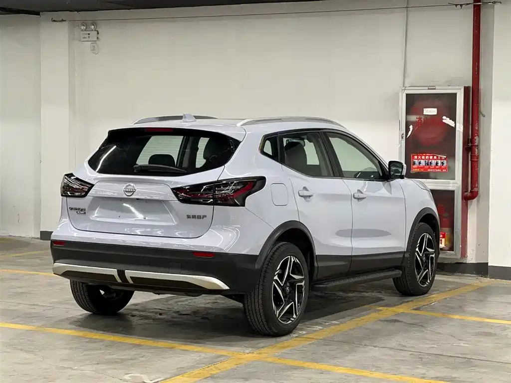 Qashqai Honor 2.0 L CVT XV+ Leading