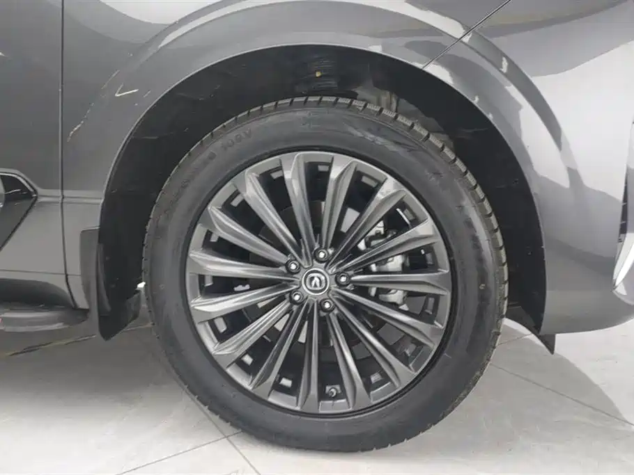 Changan UNI-K 2.0 T Outstanding