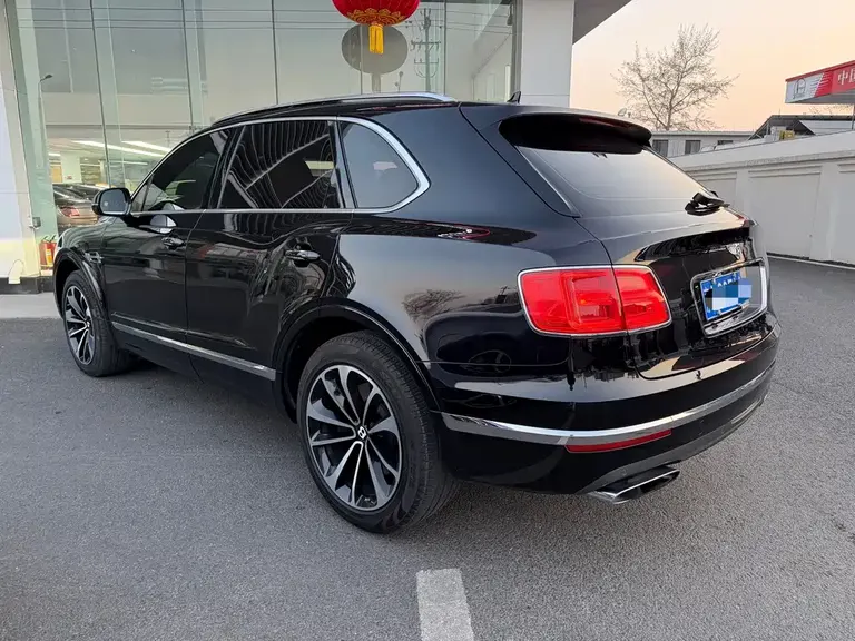 Bentley Bentayga 6.0 T Standard