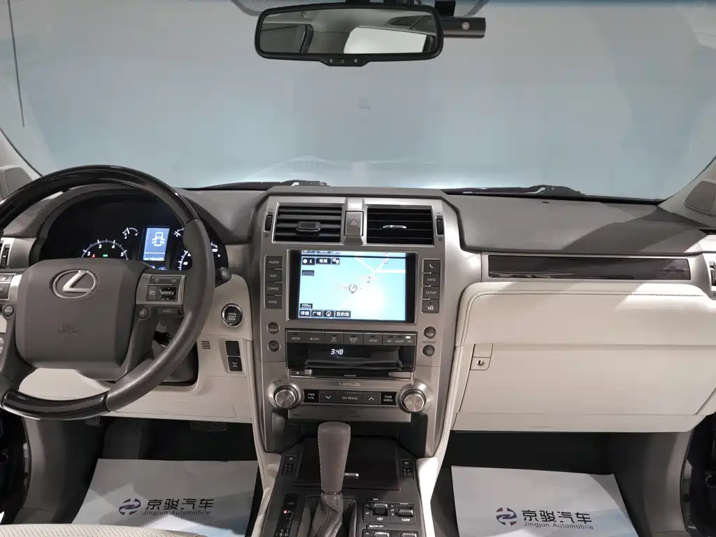 Lexus GX 400 Distinguished