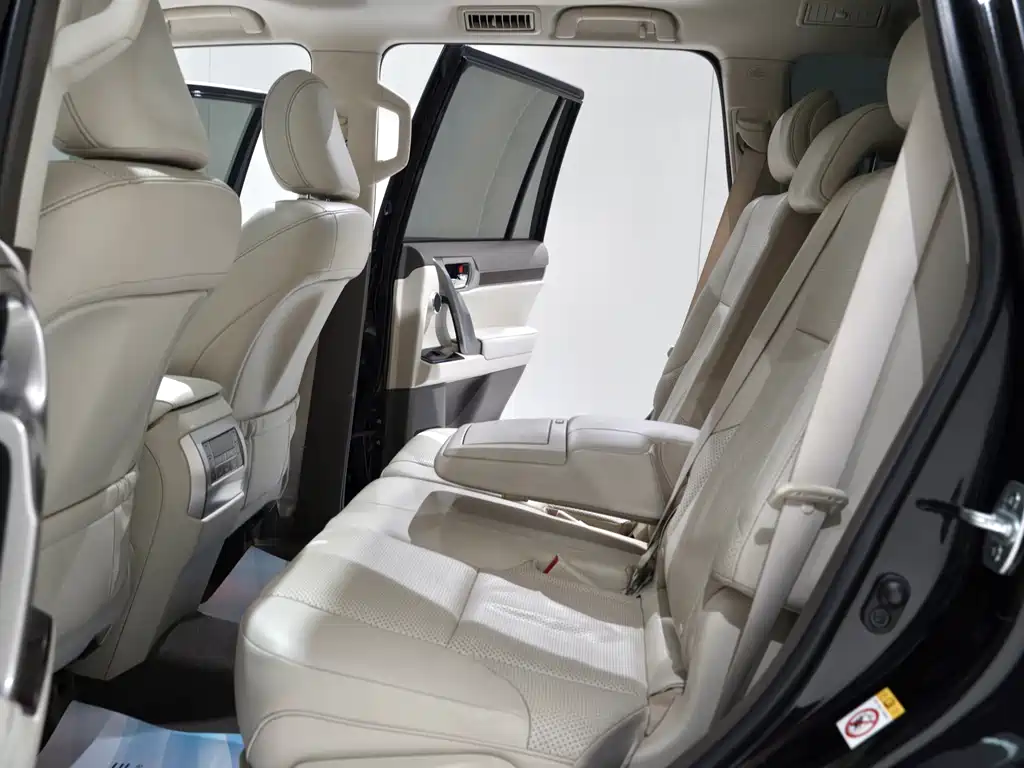 Lexus GX 400 Distinguished