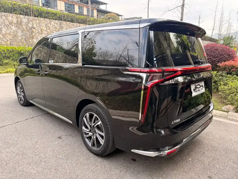 Maxus G90 2.0 T Star 7-seat