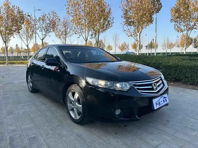 Honda Spirior 2.4 L Luxury