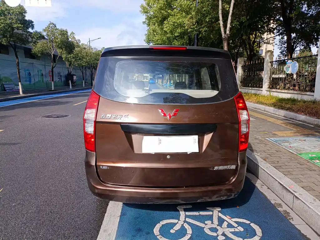 Wuling Hongguang 1.5 L S Basic CN-IV